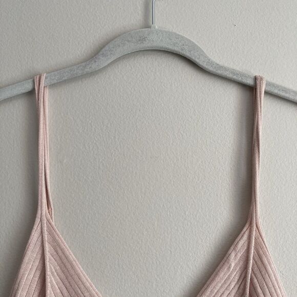 Anthropologie Womens Knit Tank Top Blush Pink Sweater Size Small Classic Basic - Picture 2 of 8